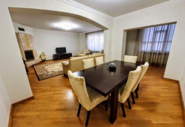 gallery img