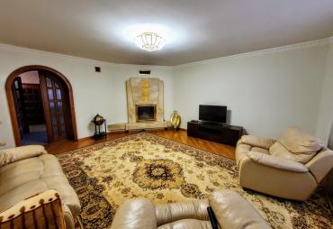 gallery img