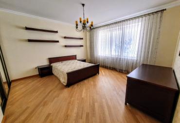 gallery img